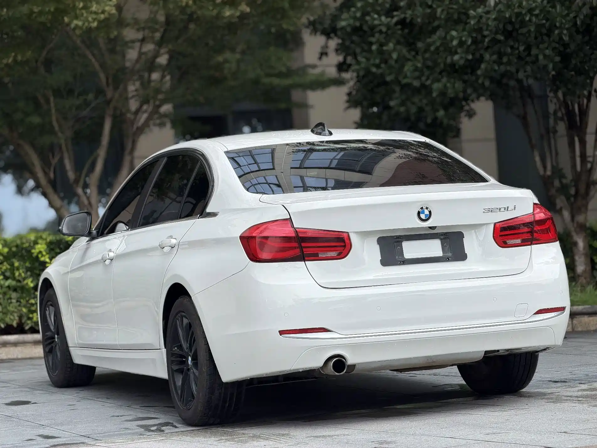 Фото 8 - BMW 3 Series