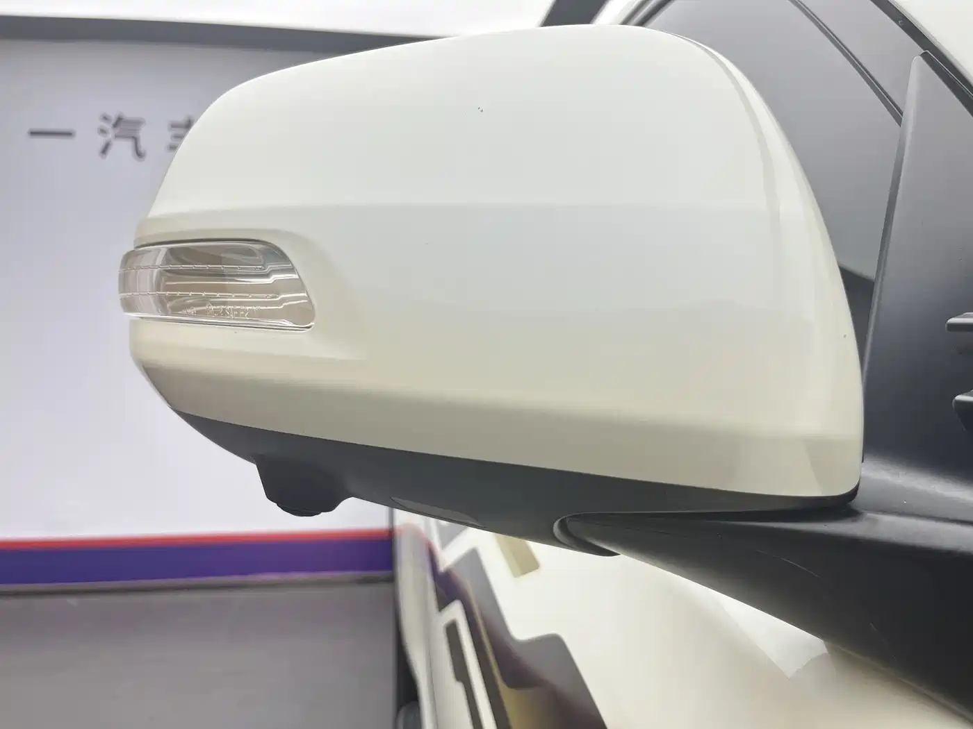 Toyota Prado 2018 3.5L Automatic TX-L Rear-mounted Spare Tire фото 6