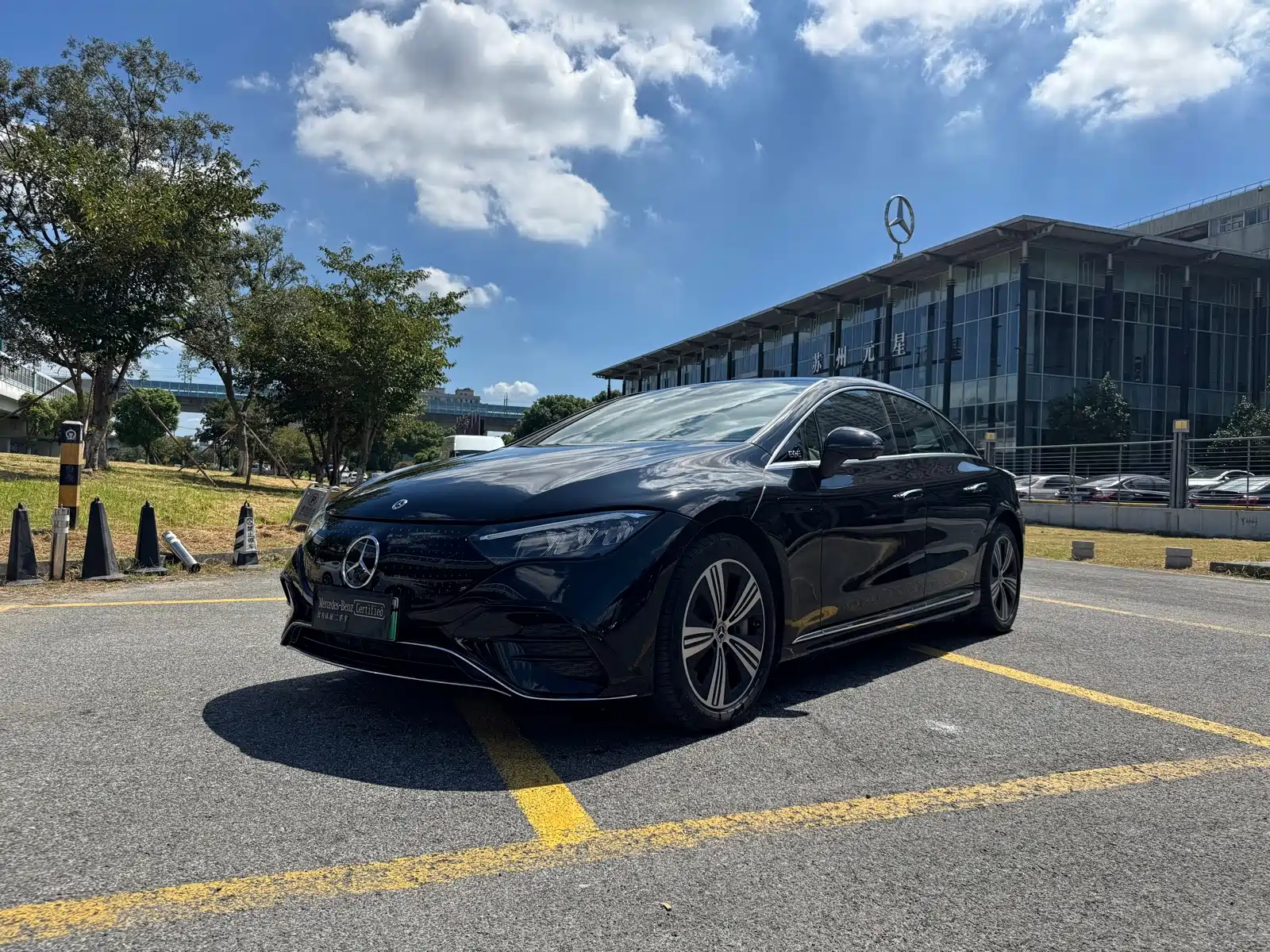 Фото 1 - Mercedes-Benz EQE