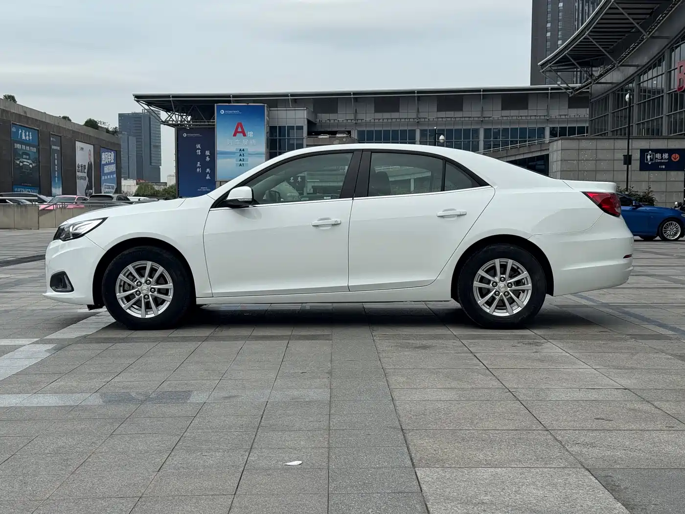 Chevrolet Malibu 2017 1.5T Automatic Comfort Edition фото 8