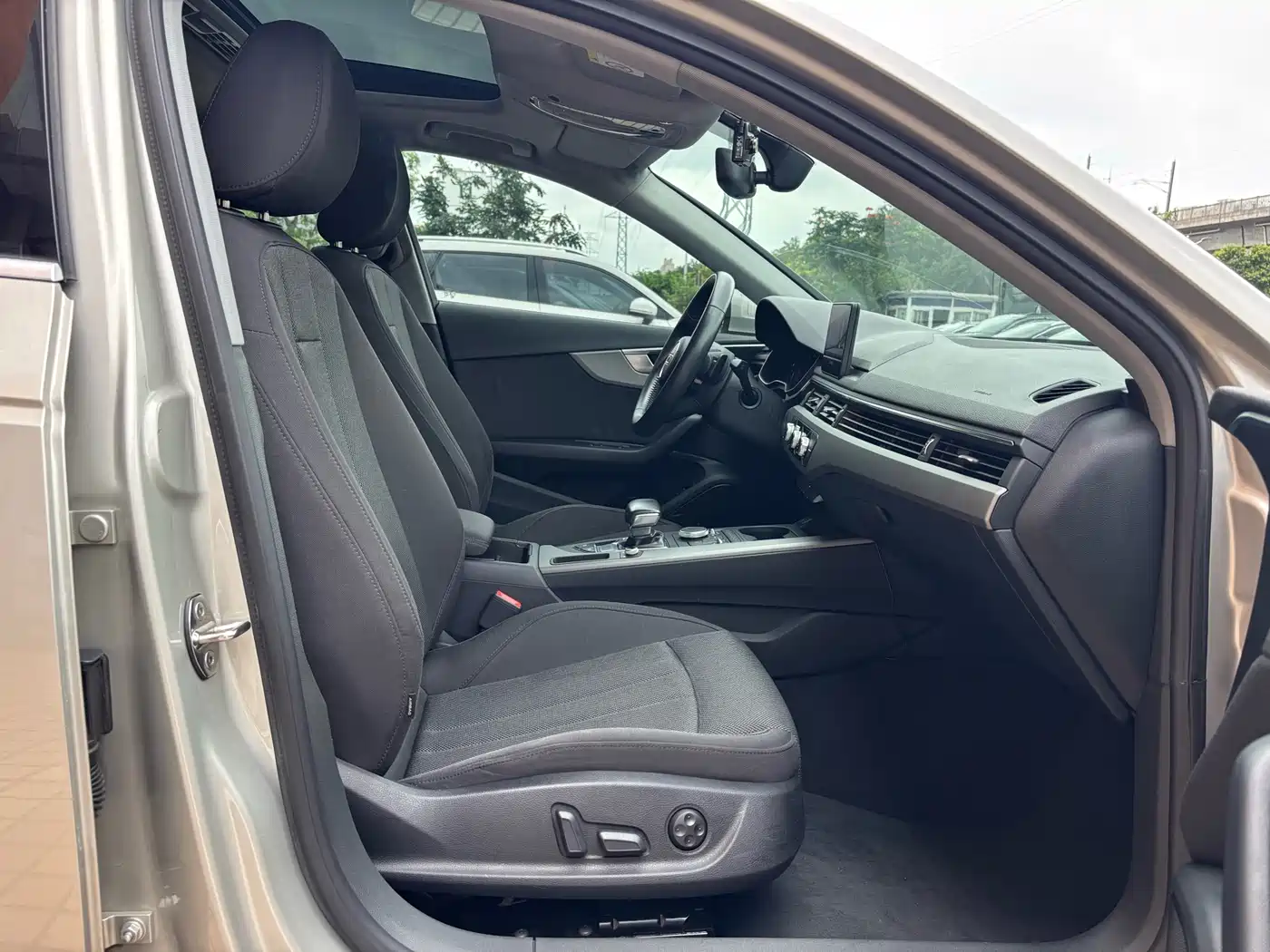 Audi A4L 2018 30th Anniversary 40 TFSI Progressive фото 11