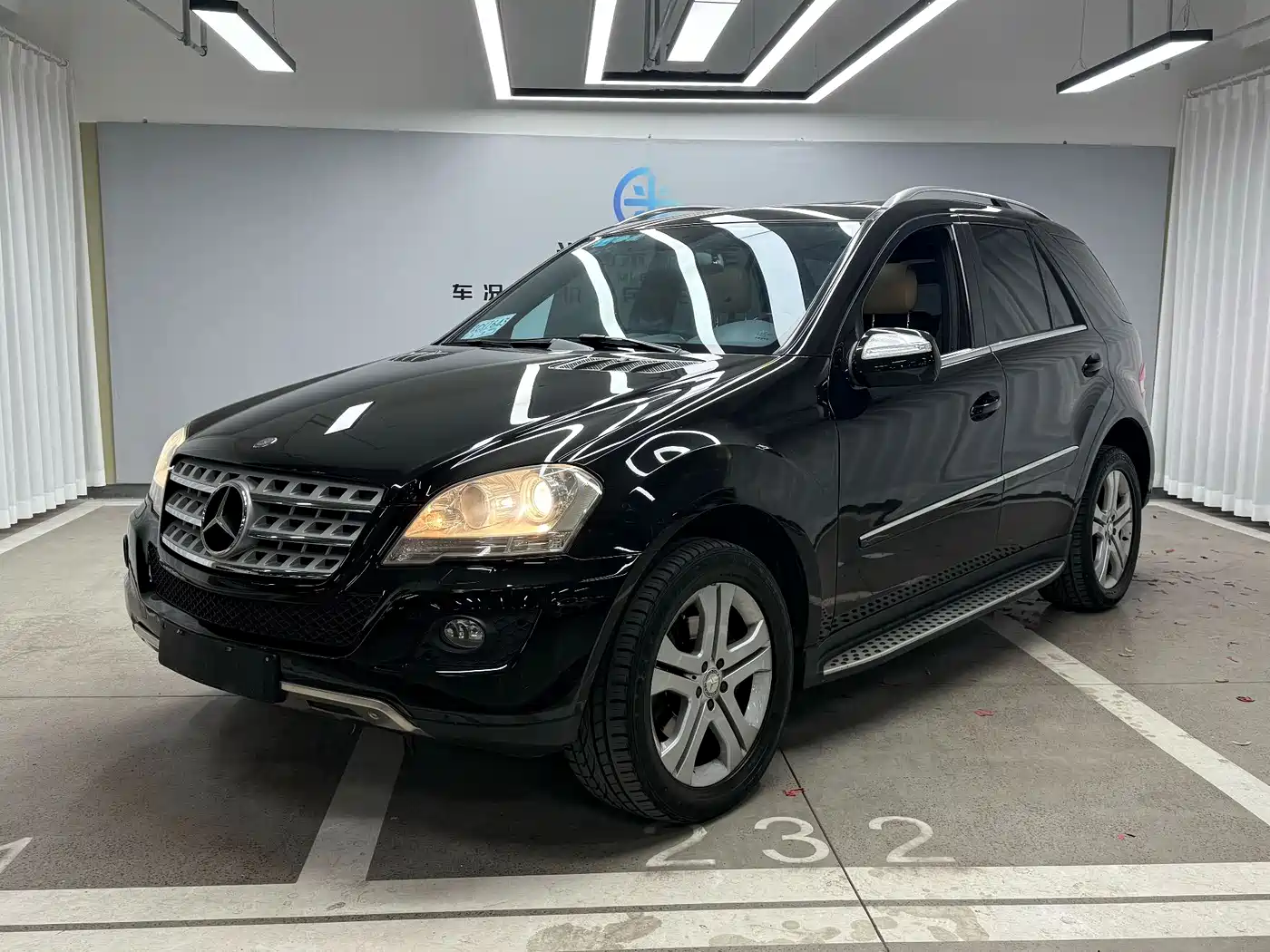 Mercedes-Benz M-Class 2010 ML 350 4MATIC Luxury