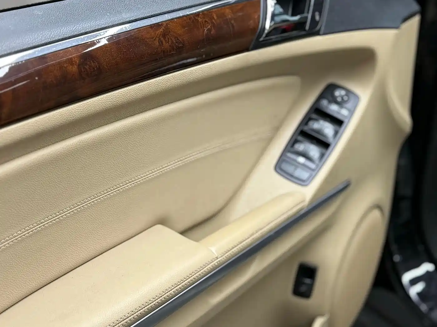 Mercedes-Benz M-Class 2010 ML 350 4MATIC Luxury фото 12