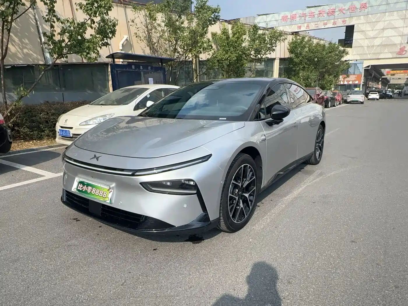 Фото 1 - XPeng P7+