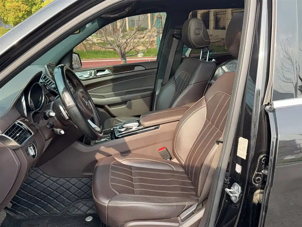 Mercedes-Benz GLS 2018 GLS 400 4MATIC Dynamic фото 11