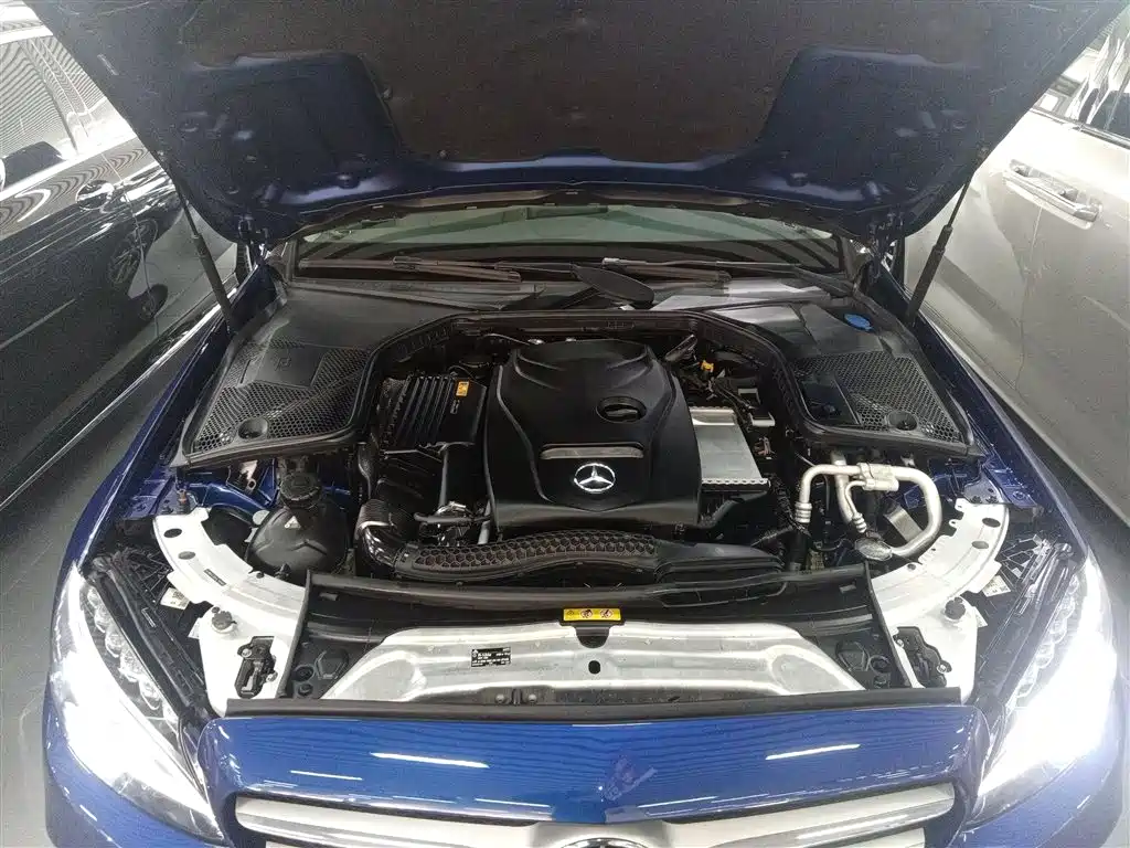 Mercedes-Benz C-Class 2017 C 200 L Sport фото 16