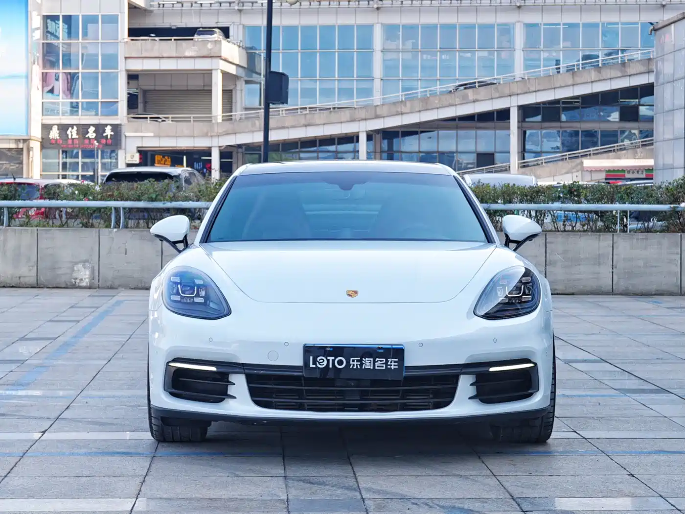 Porsche Panamera 2017 Panamera 3.0T фото 2