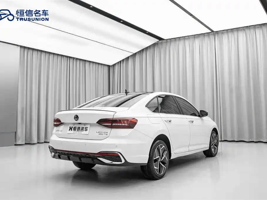Volkswagen Lavida 2023 Model 280TSI DSG Starlight Eternal Edition фото 5