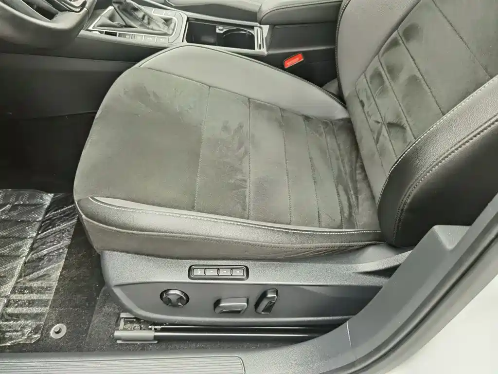 Volkswagen Sagitar, миниатюра 20