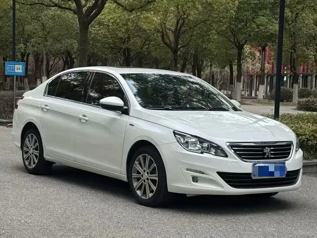 Photo 3 - Peugeot 408