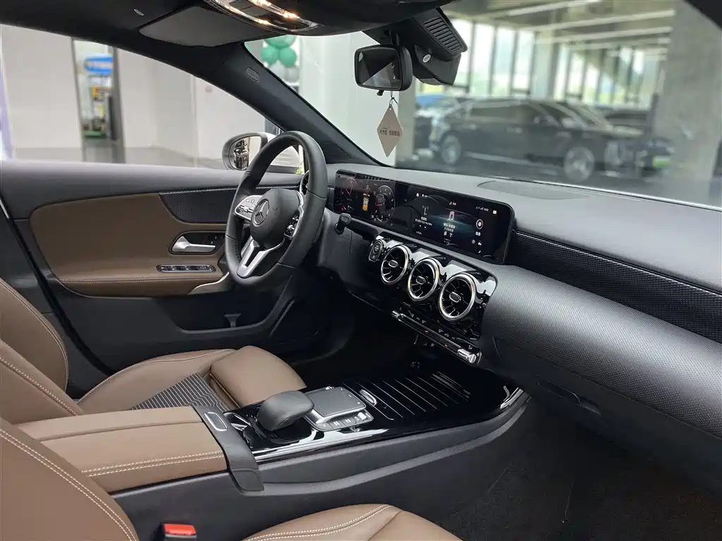 MERCEDES-BENZ CLASS A (IMPORTED)