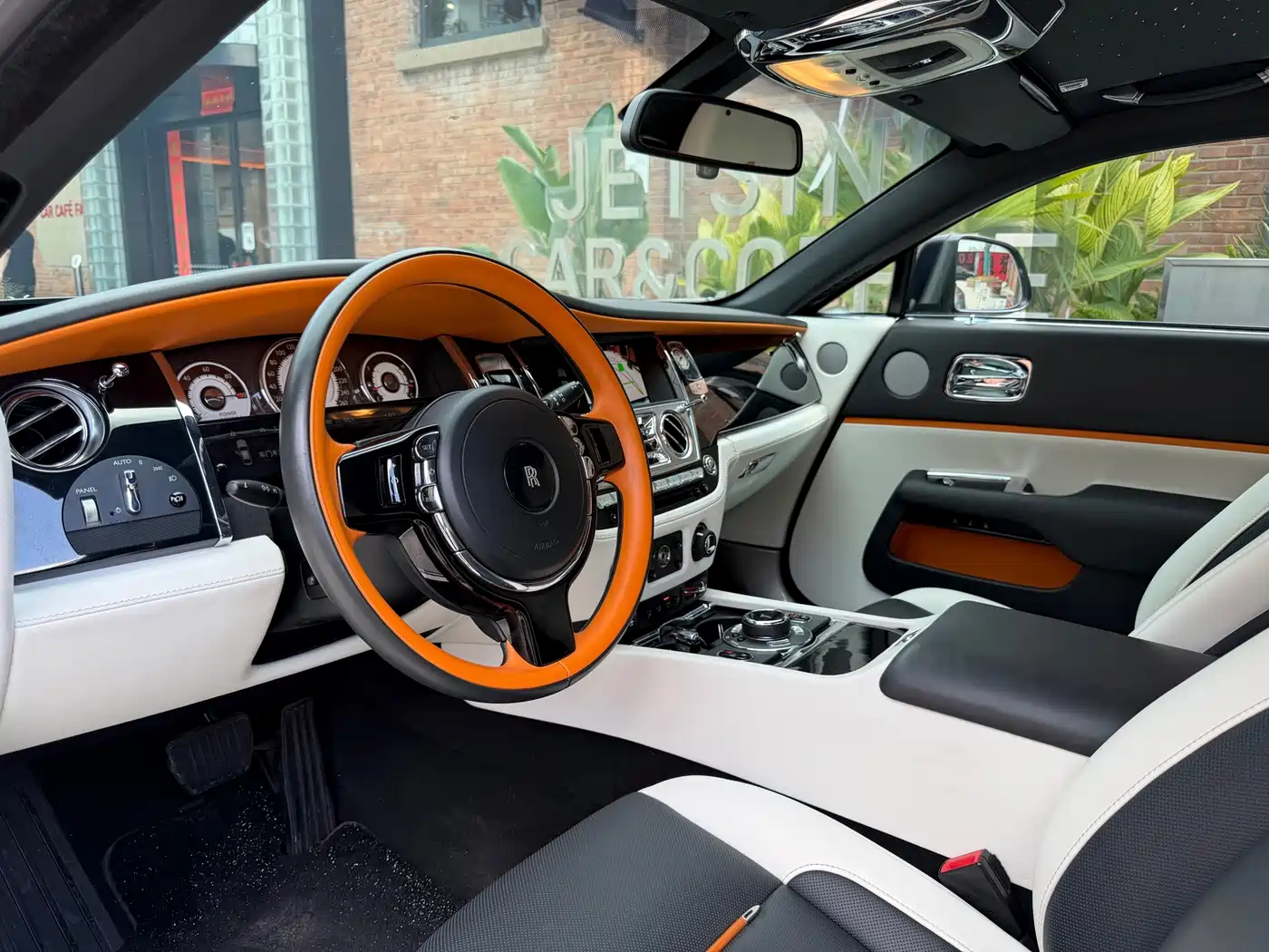 Фото 7 - Rolls-Royce Wraith