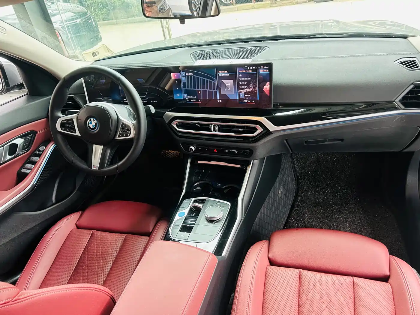 BMW i3 2022 eDrive 35 L фото 12
