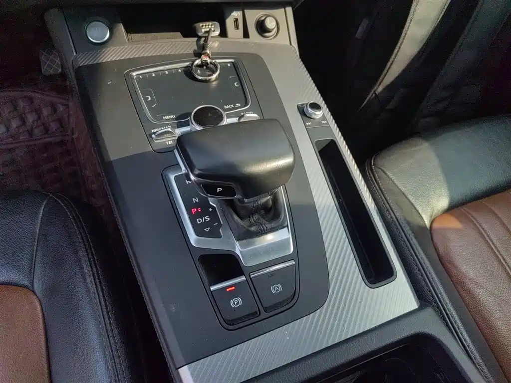 Audi Q5L 2020 45 TFSI Exclusive Fashion фото 14