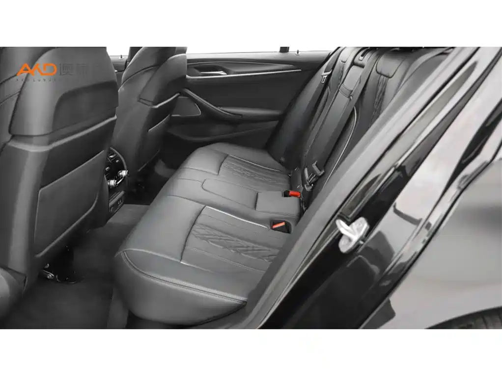 BMW 5 Series (Import) 2021 Facelift 540i Style Edition M Sport Package фото 7