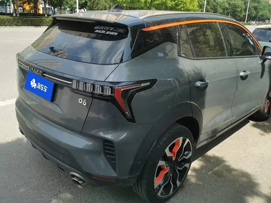 Lynk & Co 06 2020 1.5T Halo фото 3