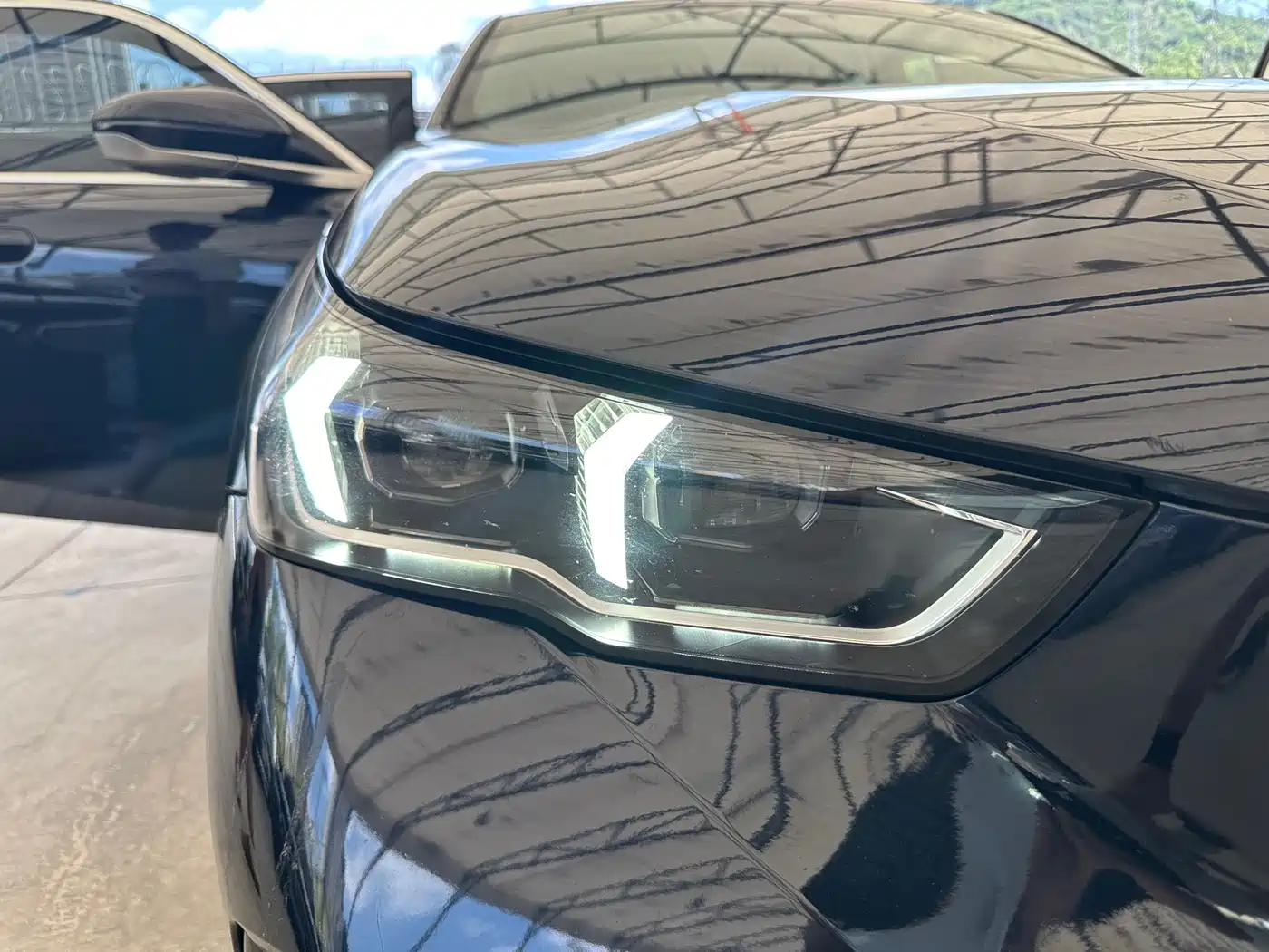 BMW 5 Series 2024 525Li M Sport Package фото 17