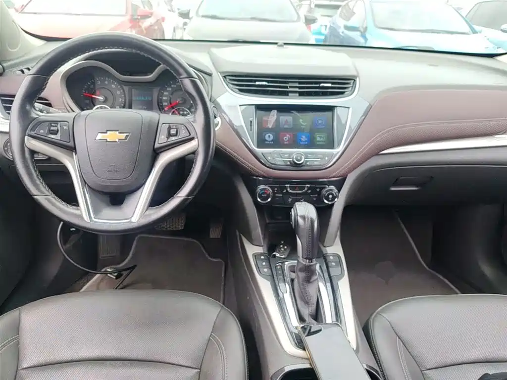 Chevrolet Malibu 2018 530T Automatic Luxury Edition фото 10
