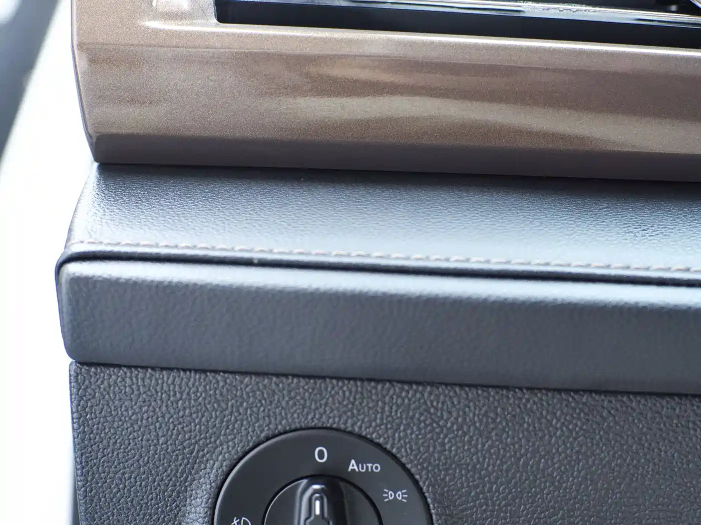 Volkswagen Tharu 2022 280TSI FWD Luxury Edition фото 19