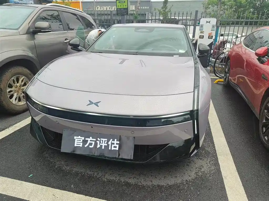 XPeng P7 2025 702km Long Range Edition