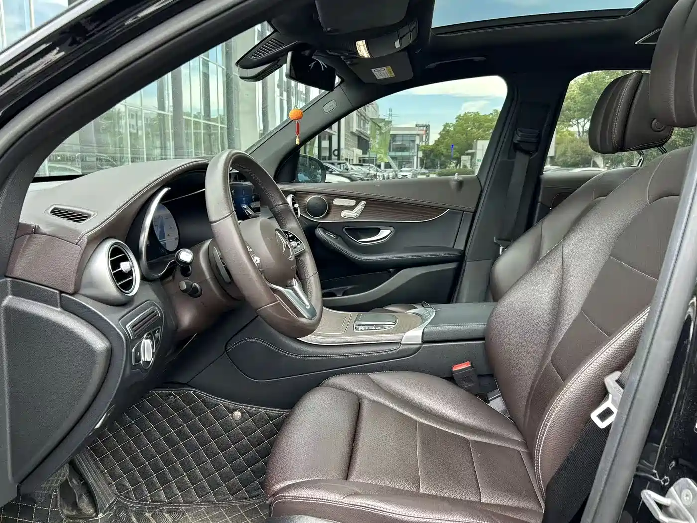 Mercedes-Benz GLC 2022 Model GLC 260 L 4MATIC Luxury Edition фото 10