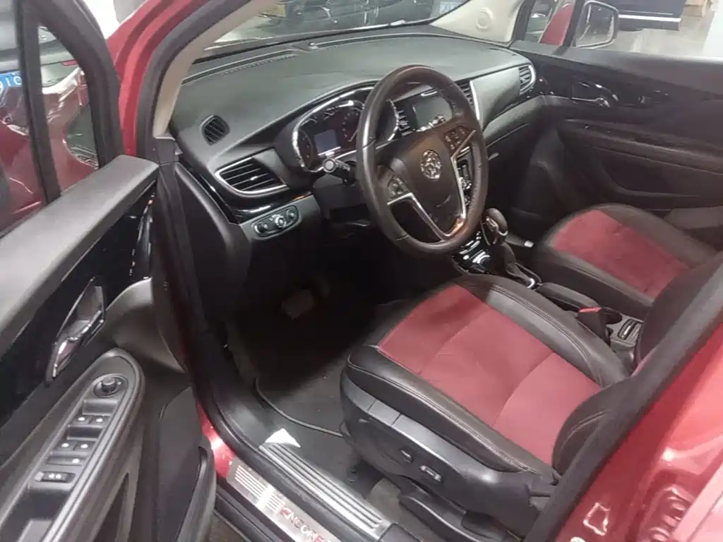 Фото 16 - Buick Encore