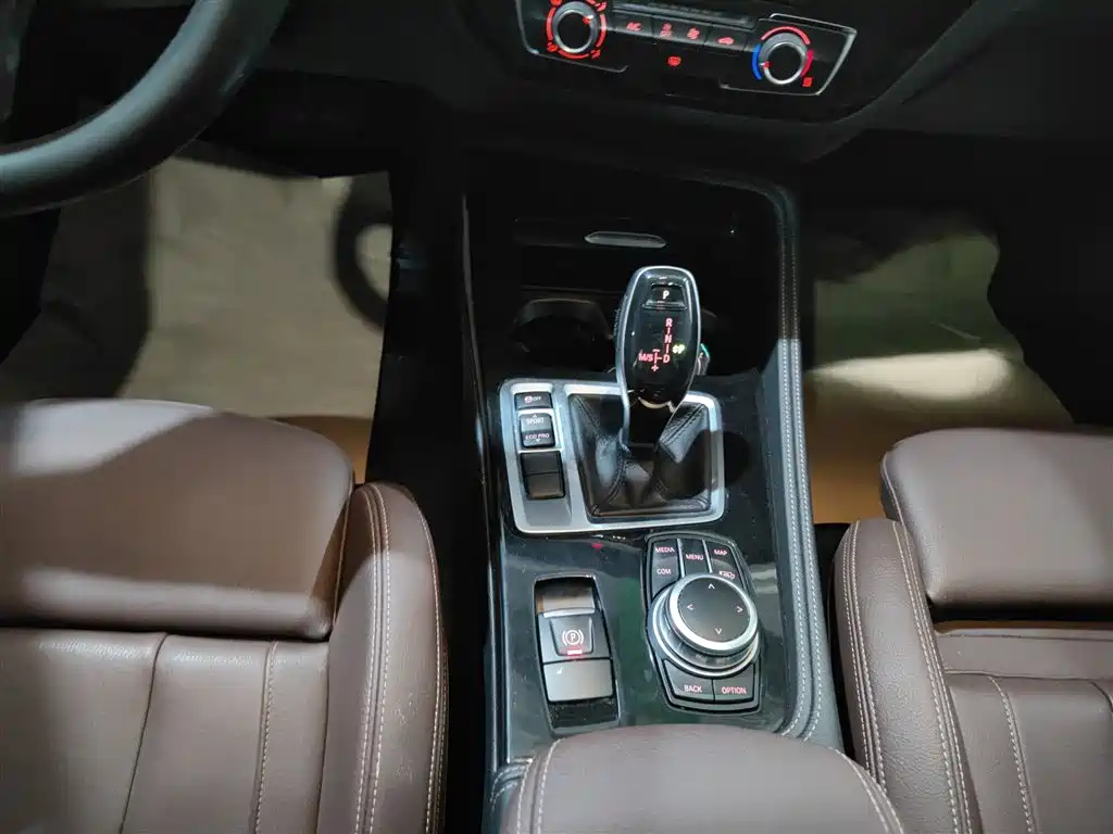 BMW 1 Series 2021 125i M Sport Black Night Edition фото 14