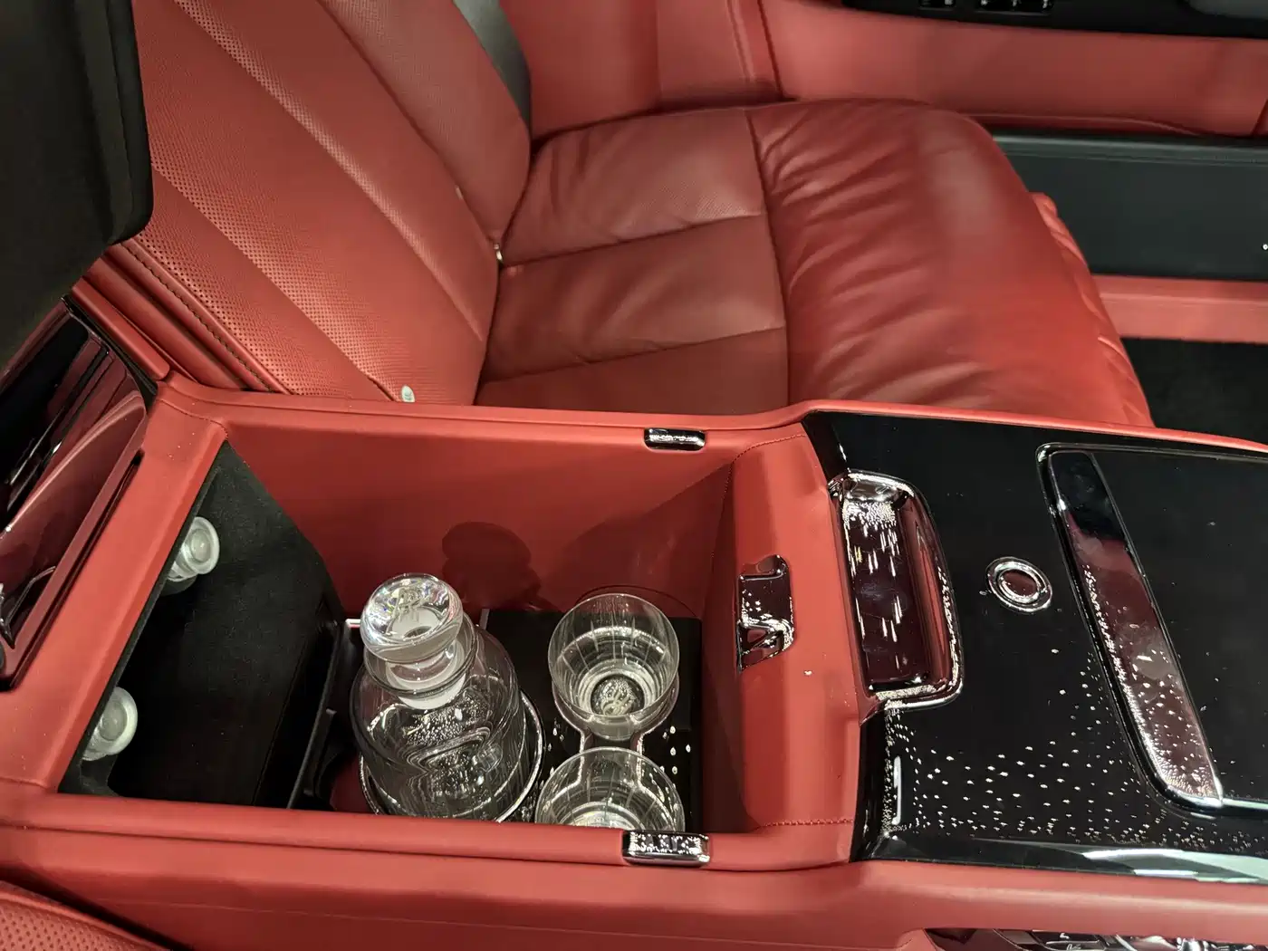 Rolls-Royce Phantom 2021 2021 Fabric Burn Collector's Edition