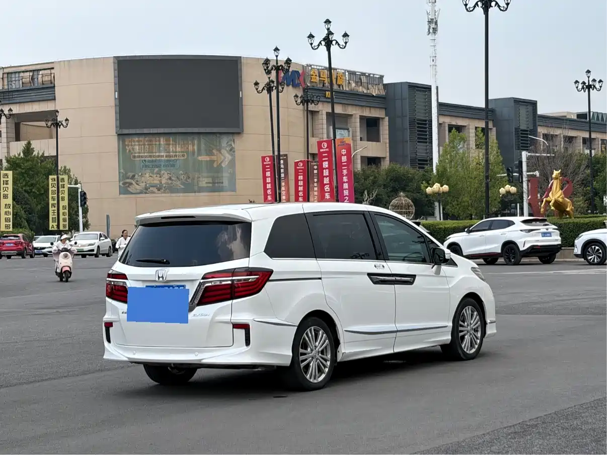 صورة 14 - Honda Elysion