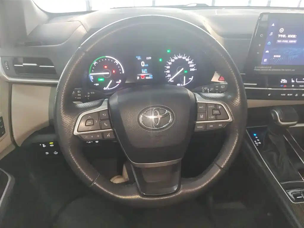 Toyota Granvia 2023 2.5L Hybrid Prestige PLUS Edition фото 11