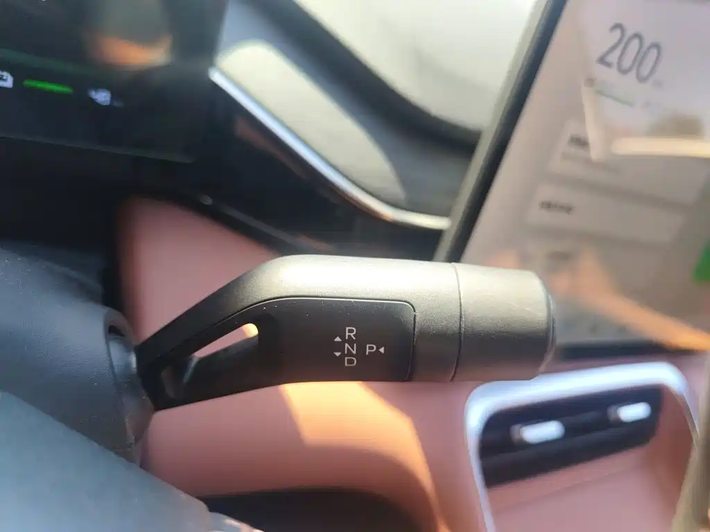 Geely Galaxy Galaxy L6 2025 2025 EM-i 60km Explorer Edition
