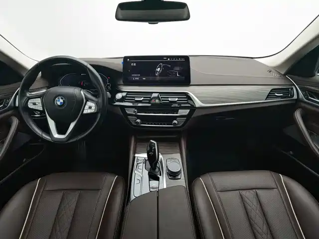 BMW 5 Series New Energy 2022 535Le Luxury Package — фото 5