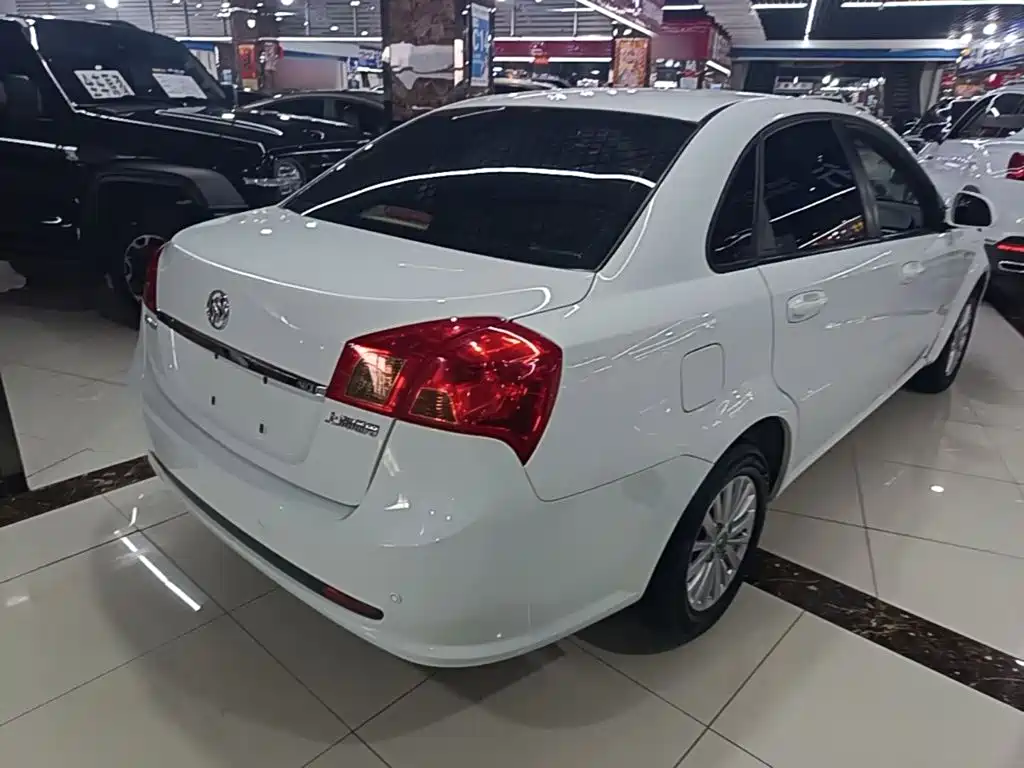 Фото 7 - Buick Excelle