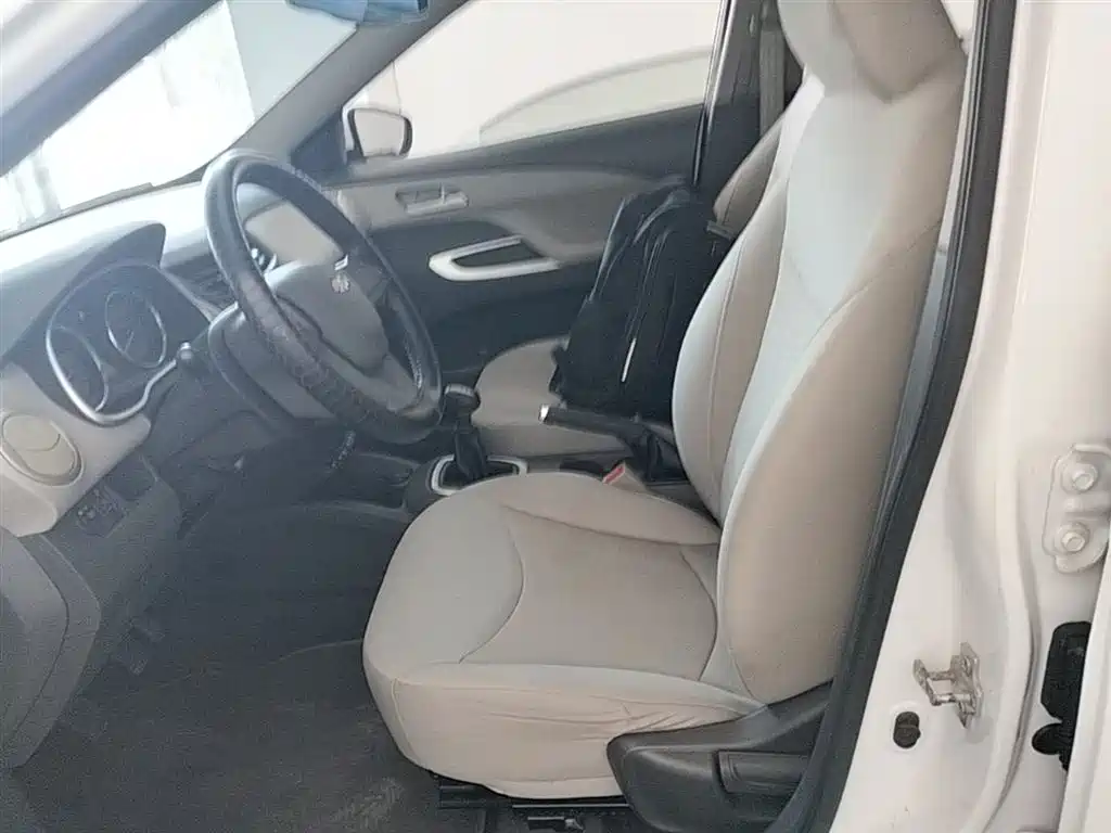 Chevrolet Sail 2018 Sail 3 1.3L Manual Comfort Sunroof фото 15