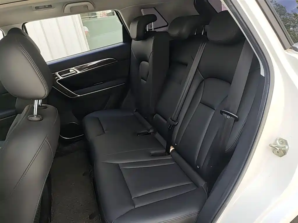 Haval H6 Coupe 2016 Blue Label 1.5T Automatic 2WD Urban фото 17