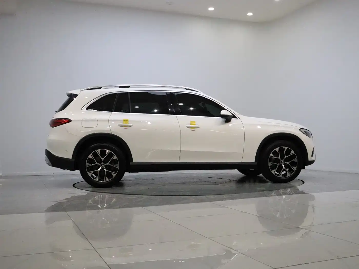 Mercedes-Benz GLC 2023 GLC 260 L 4MATIC Sport 5-seater фото 7