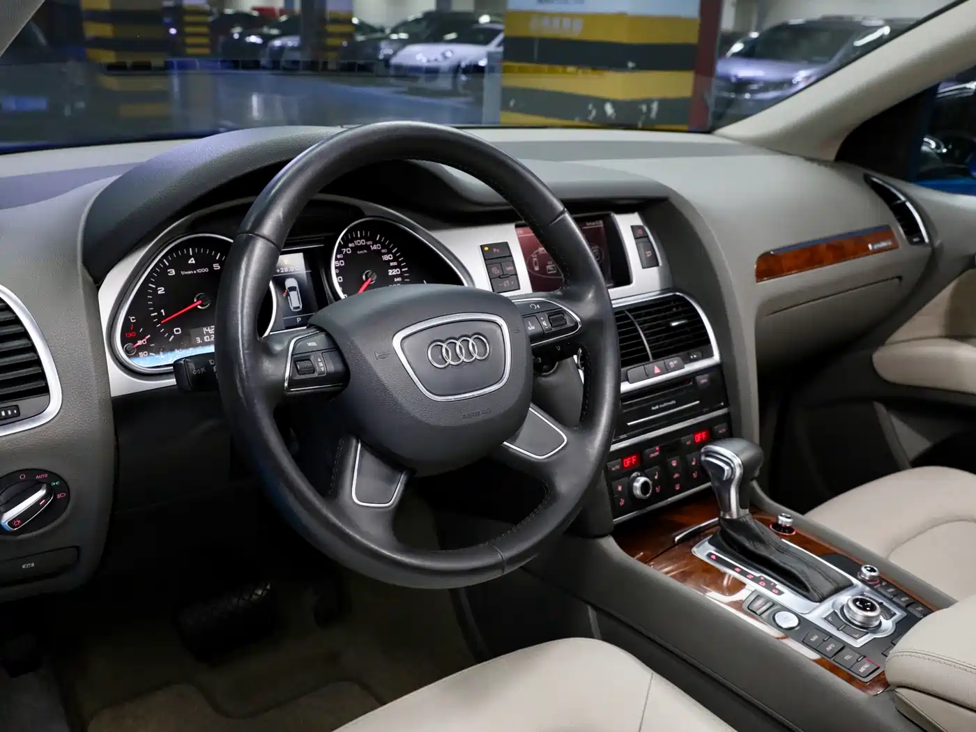Audi Q7 2013 35 TFSI Technology фото 11