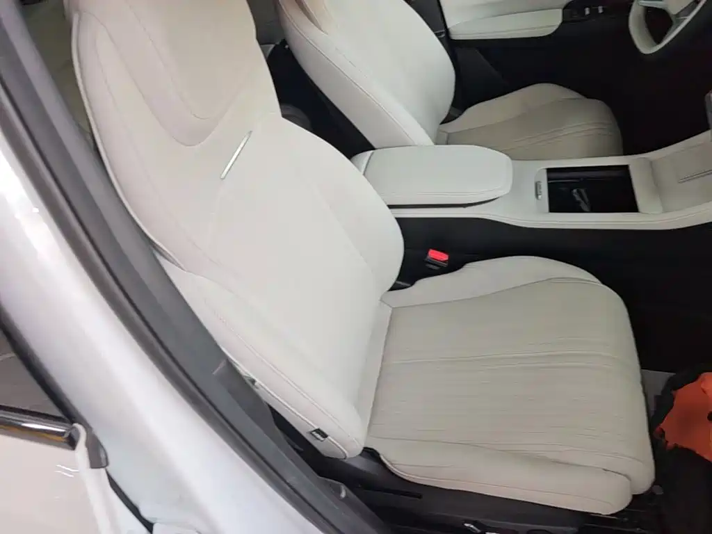 Geely Galaxy Galaxy L7 2023 2023 1.5T 115km Starship