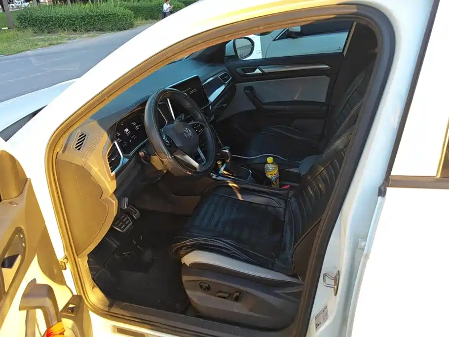 Volkswagen T-Roc, миниатюра 9