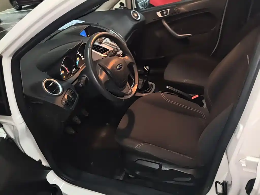 Ford Fiesta 2015 2013 Hatchback 1.5L Manual Fashion