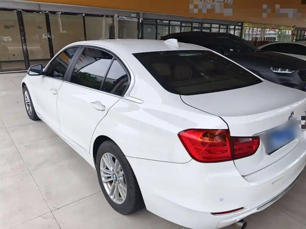 BMW 3 Series 2014 320Li Fashion фото 5
