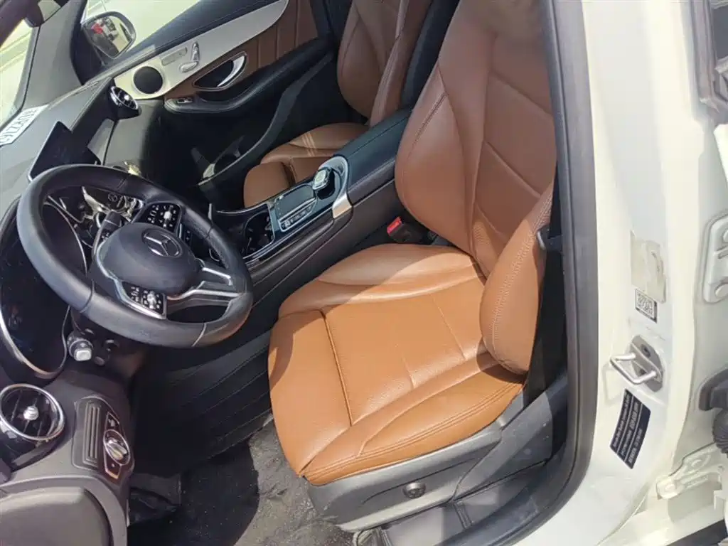 Mercedes-Benz GLC Coupe 2021 GLC 260 4MATIC Coupe SUV фото 15
