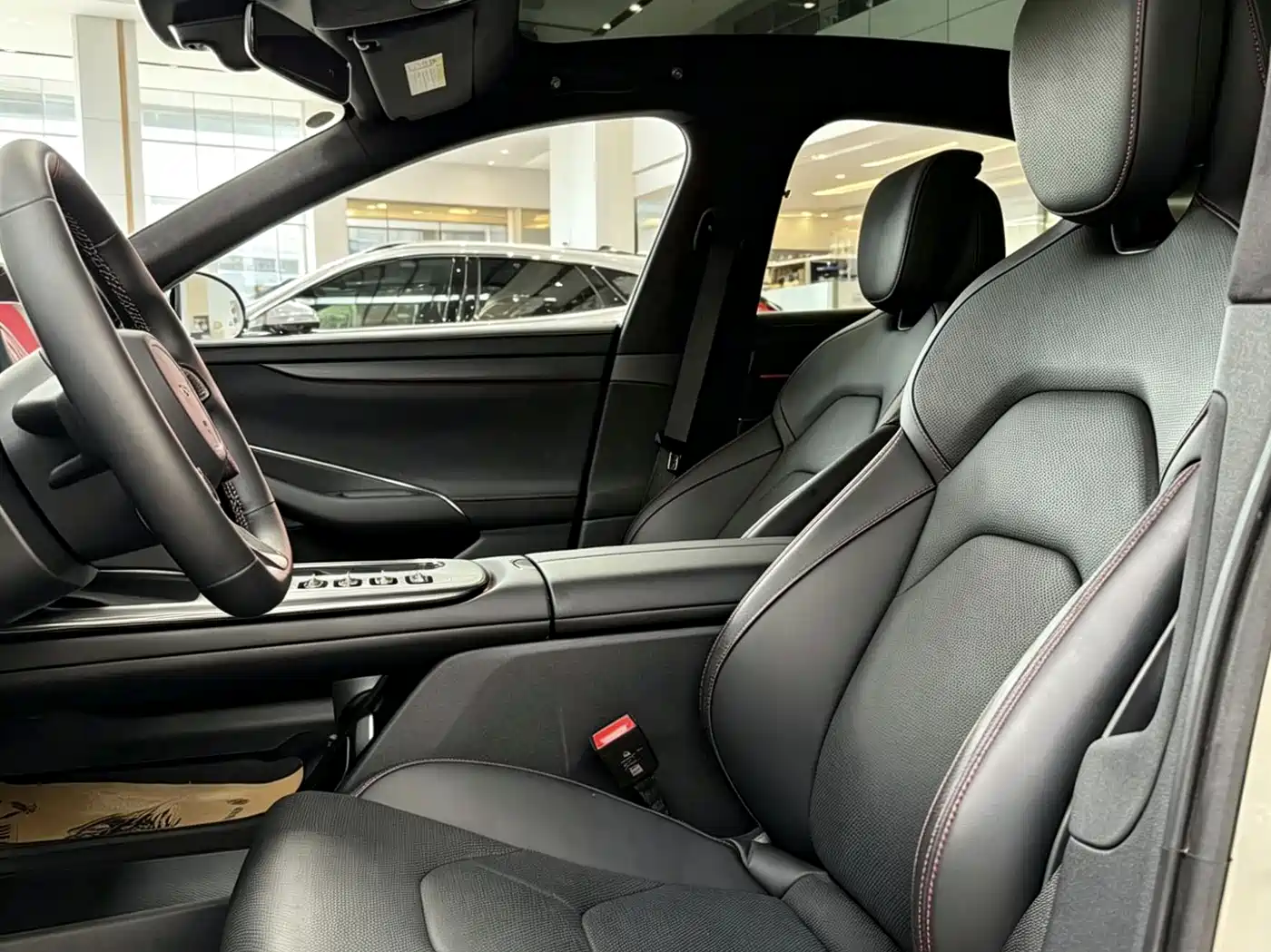 Xiaomi Auto Xiaomi SU7 2024 AWD Extended Range Advanced Smart Driving Max Edition фото 15