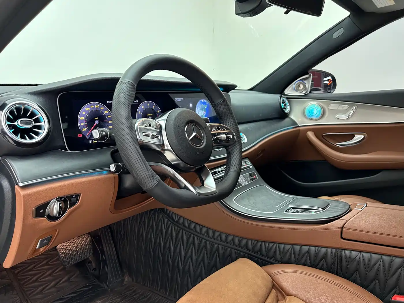 Mercedes-Benz E-Class 2017 E 200 Sport 4MATIC фото 12