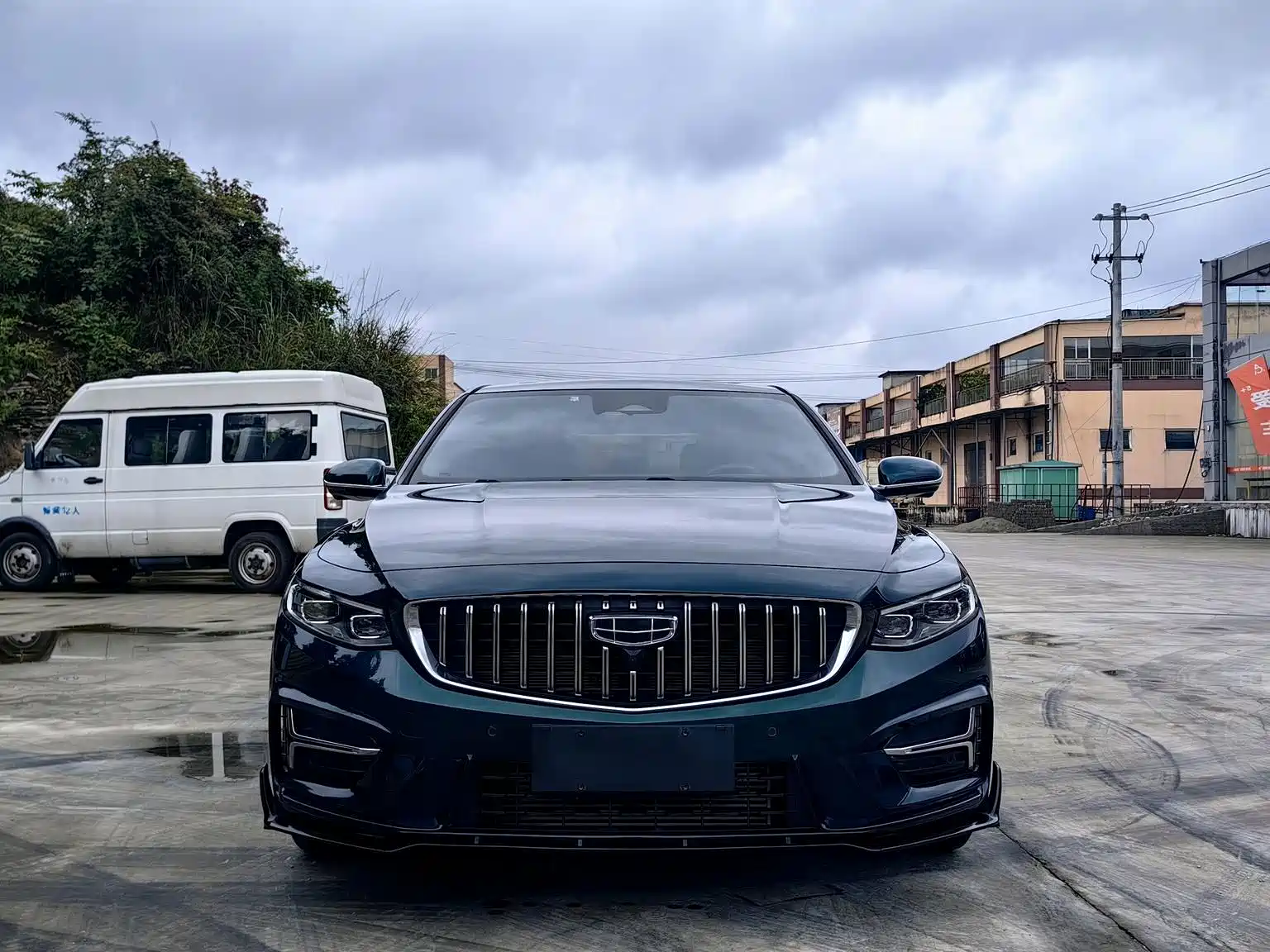 Фото 2 - Geely Preface