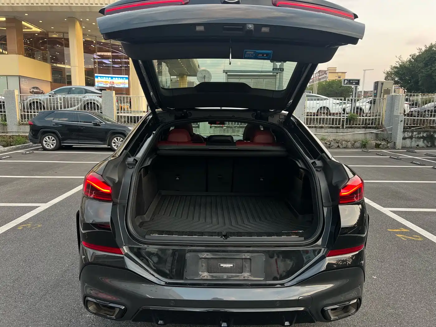 BMW X6 2023 2022 Model Year Facelift II xDrive40i M Sport Package