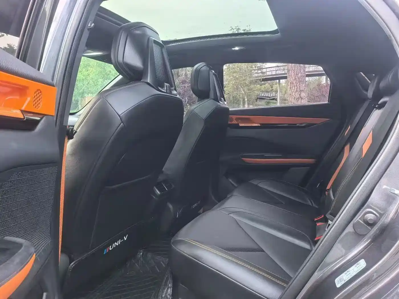 CHANGAN UNI-V