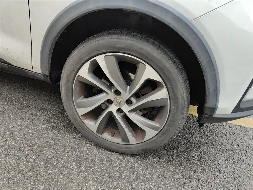 BYD Yuan 2017 1.5L Manual Panoramic Sunroof фото 26