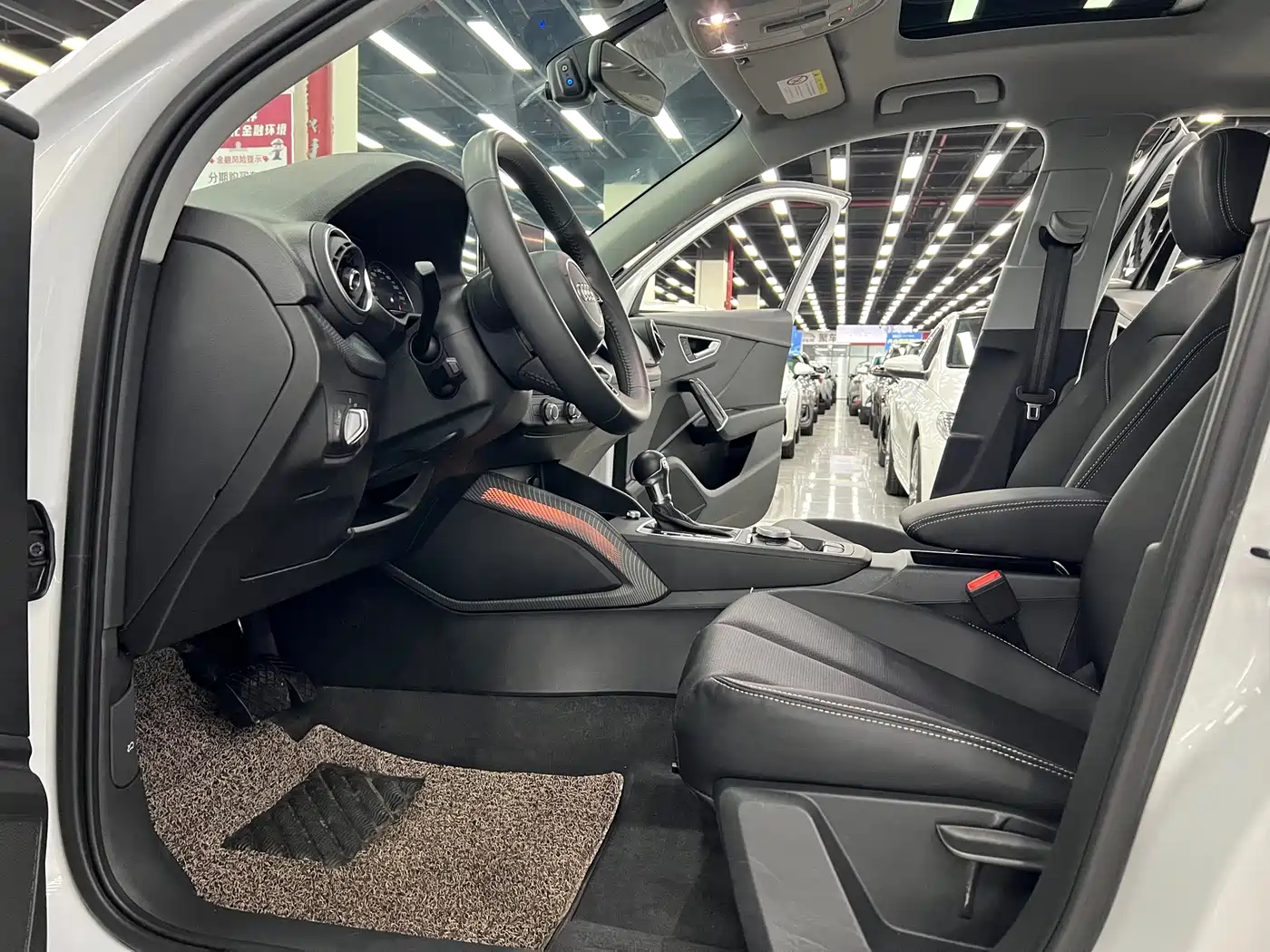 Audi Q2L 2020 35 TFSI Progressive Dynamic Model фото 5