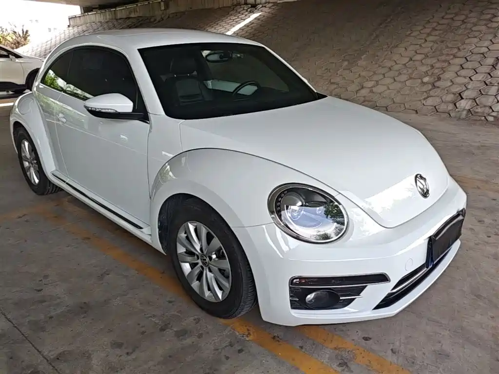 Volkswagen Beetle 2017 180TSI Enjoy фото 4
